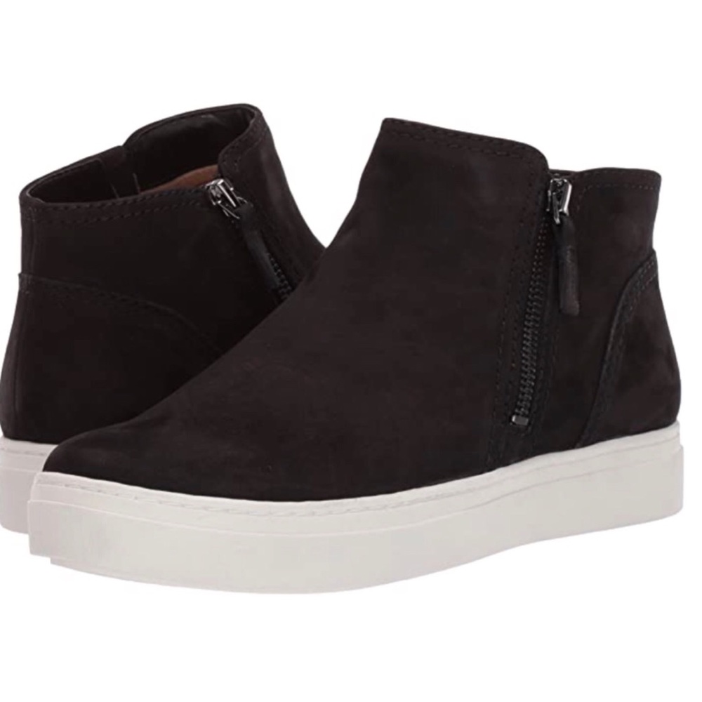 Naturalizer Celeste Black Zip Up Sneakers NWOB 9.5